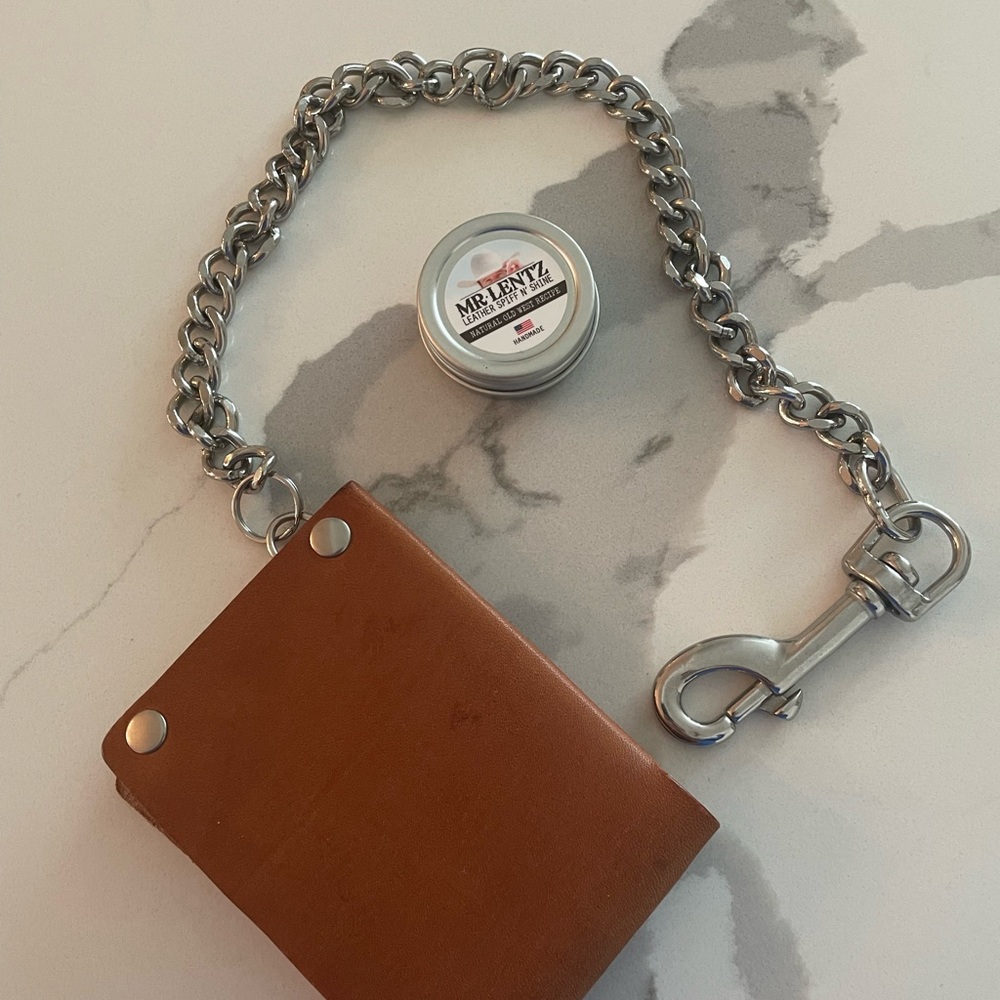 Leather Wallet with Chain - Mr Lentz
